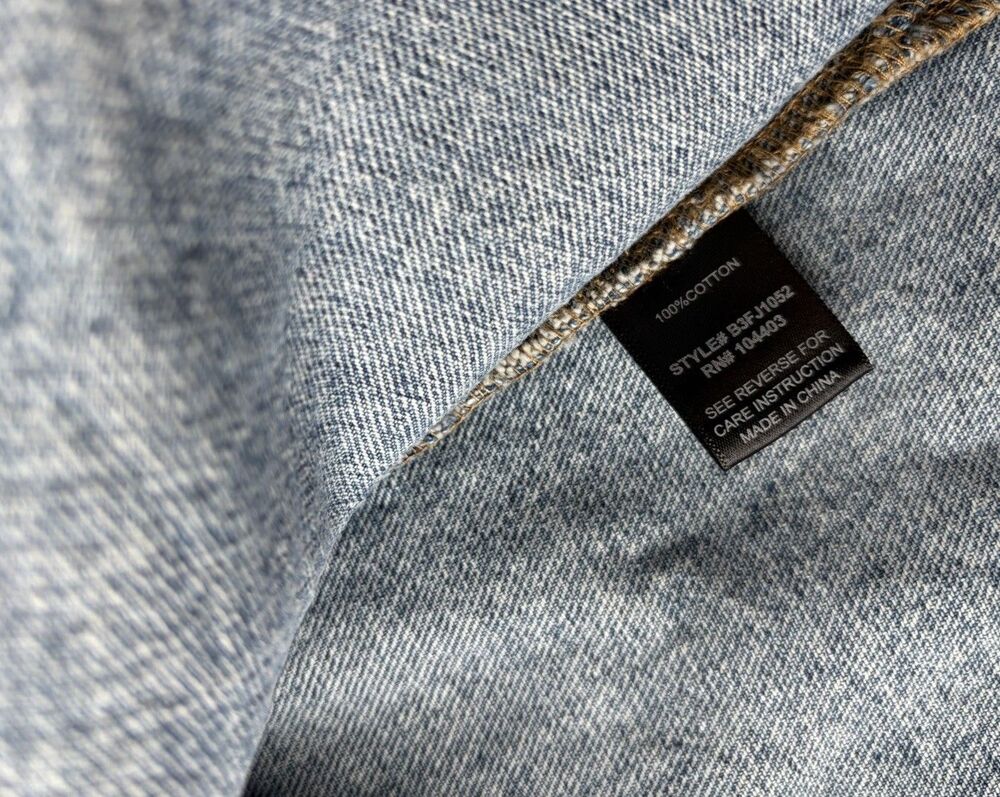 Blu Pepper Women’s Oversized Denim Shacket Shirt Jacket Blue Button Front Size L - Picture 5 of 6